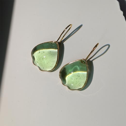 北京仓｜Gripoix Paris-Pop Glamour-light sea green 花瓣 琉璃 耳环［法国设计师］ 商品图2