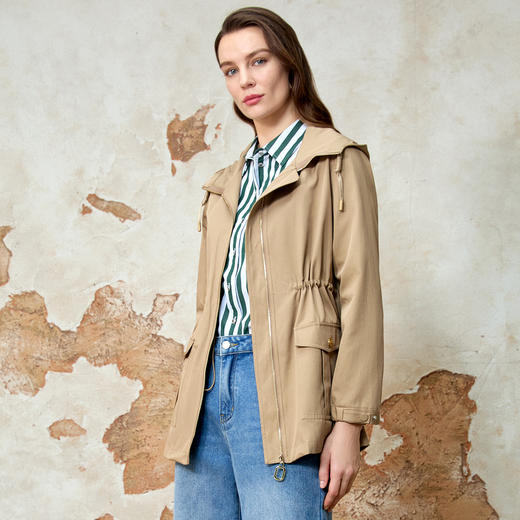 EITIE爱特爱简约通勤百搭抽绳收腰显瘦风衣外套春季新款8104801 商品图2