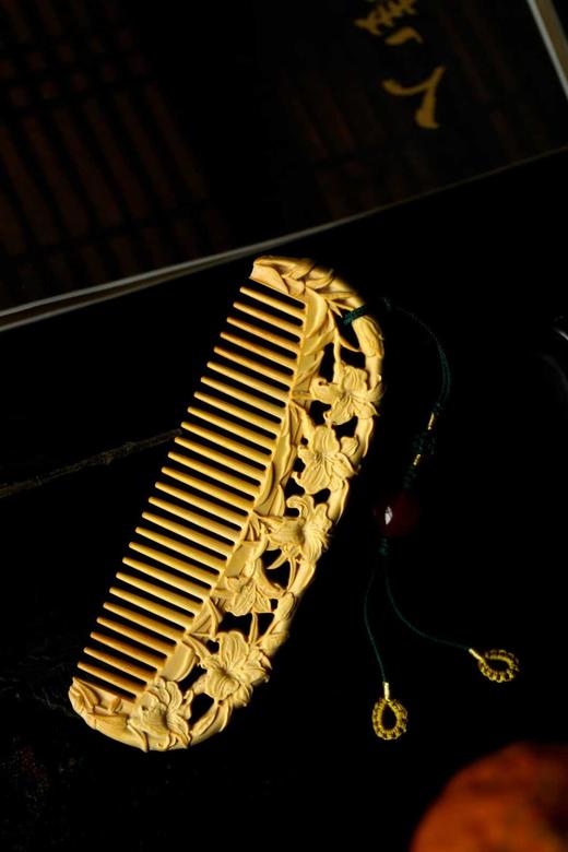 黄杨木【百年好合】木梳 商品图0