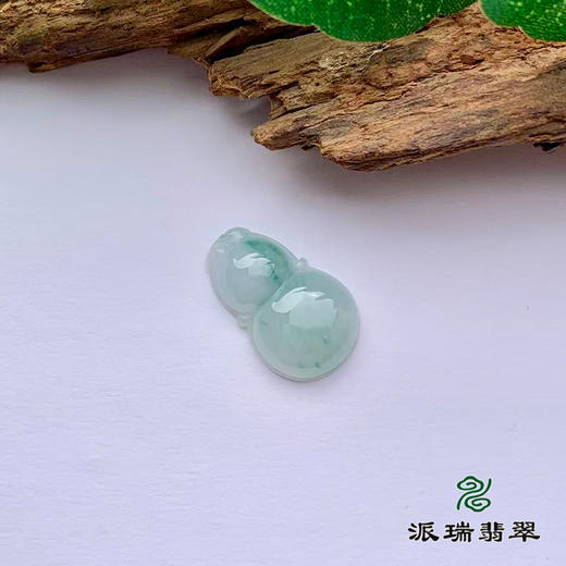 派瑞翡翠 翡翠挂件 糯种 飘翠 商品图3