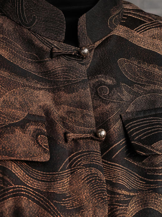 盛唐婧 | 轻奢鎏金沙漠香云纱时尚上衣 商品图2