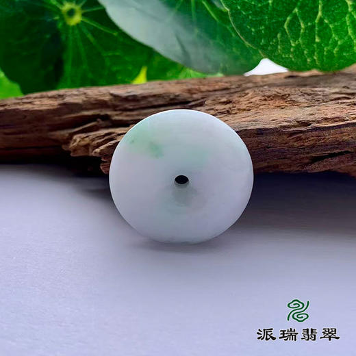 派瑞翡翠 翡翠挂件 糯种 飘翠 商品图3