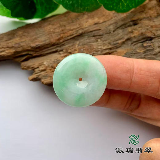 派瑞翡翠 翡翠挂件 糯种 飘翠 商品图1