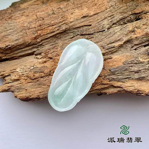 派瑞翡翠 翡翠挂件 糯种 飘翠 商品图3