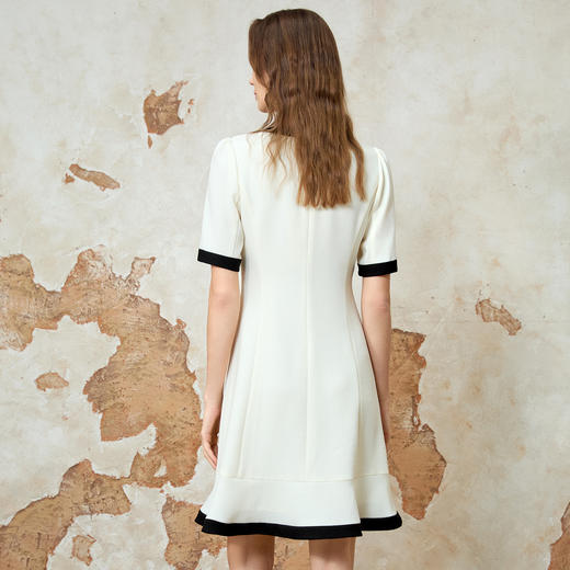 EITIE爱特爱气质小香风撞色显瘦优雅通勤连衣裙春季新款8107812 商品图4
