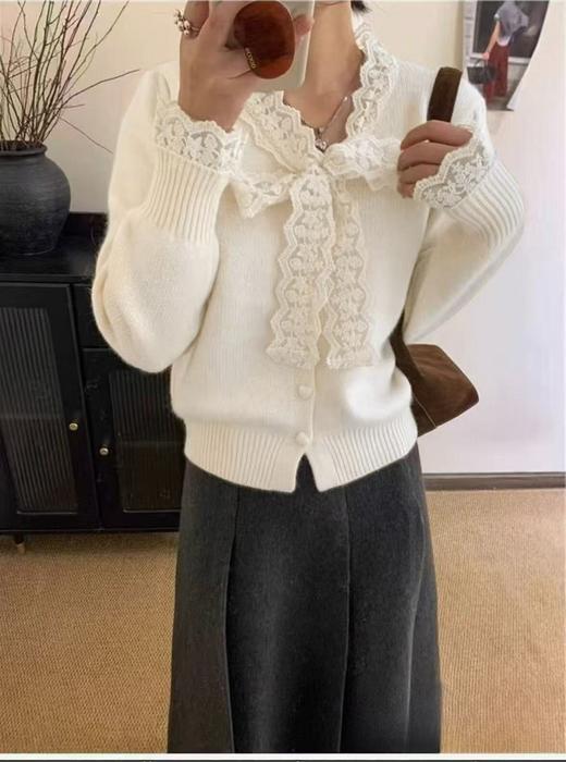 清了！清！不支持退货【自营】跨年福利-【超美毛衣】蕾丝款～Z093韩系丝绒爱心纽扣蕾丝结开衫毛衣-喜出 商品图1