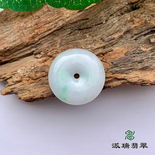 派瑞翡翠 翡翠挂件 糯种 飘翠 商品图1