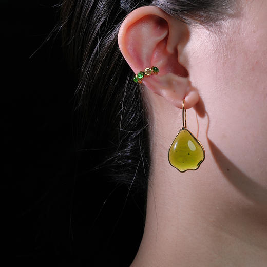 北京仓｜Gripoix Paris-Pop Glamour-苔藓绿 花瓣 琉璃 耳环［法国设计师］ 商品图2