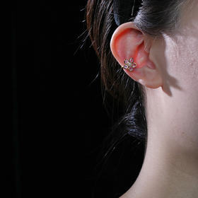 订购5个月到｜Gripoix Paris-Flower-透光紫 花朵 琉璃 耳廓夹［法国设计师］