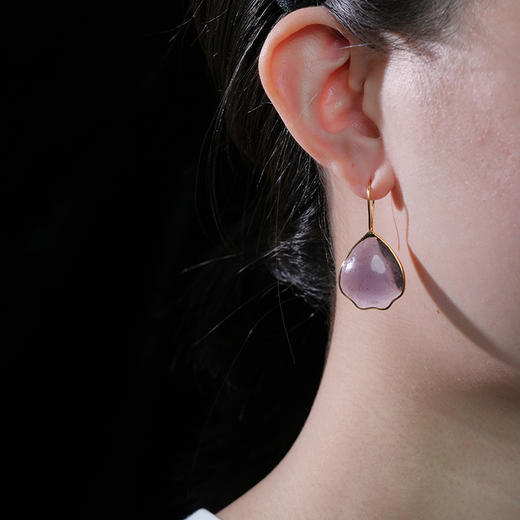 订购5个月到｜Gripoix Paris-Pop Glamour-透光紫 花瓣 琉璃 耳环［法国设计师］ 商品图3