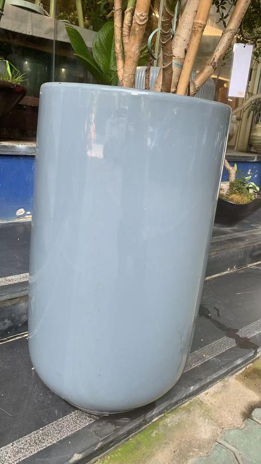 灰色落地花盆 商品图0