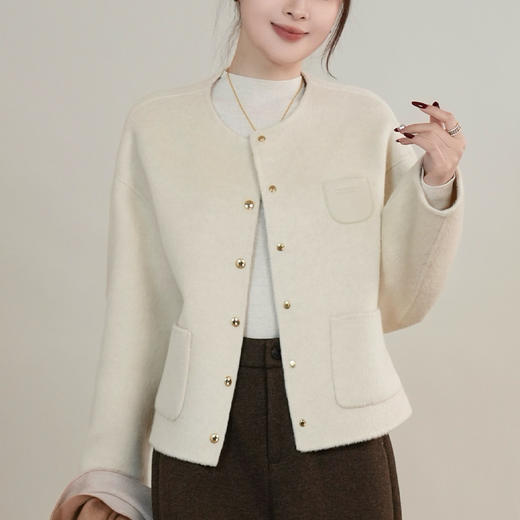 【特价不退不换】良木礼山羊绒短外套（D2511101） 商品图0