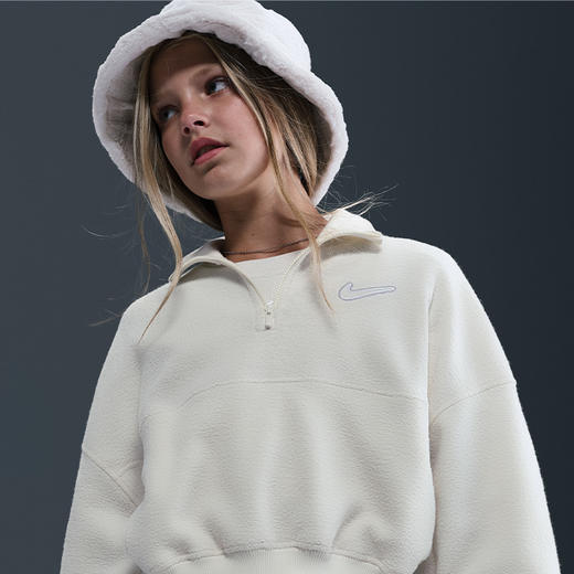 Nike Sportswear 大童（女孩）长袖加绒上衣 HV0408 商品图2