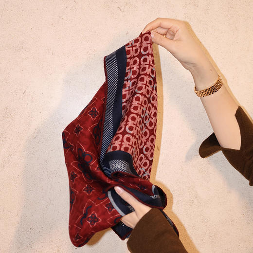 【不退不换】【预售7天】良木礼桑蚕丝羊毛方巾（1602） 商品图0