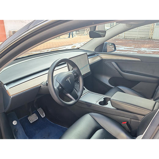 特斯拉 Model Y 标准续航后驱版【长租-北京】 商品图4