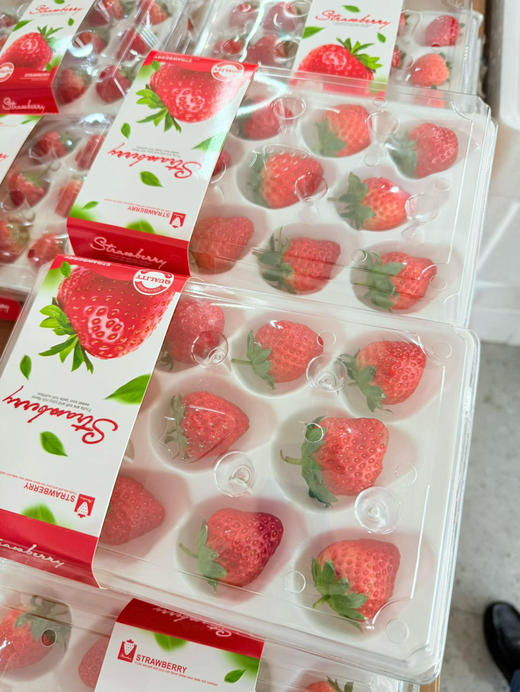 丹东草莓（盒） 商品图1