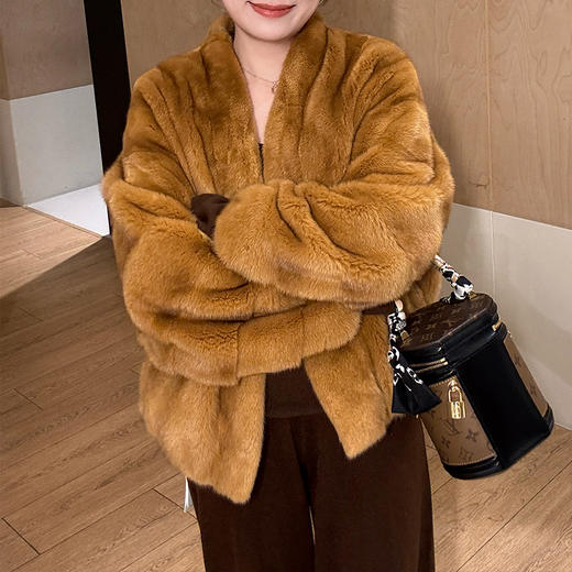 【预售7天】良木礼水貂外套(3660F) 商品图0