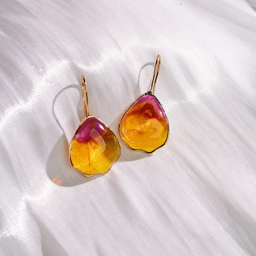北京仓｜Gripoix Paris-Pop Glamour-蜜色 花瓣 琉璃 耳环［法国设计师］ 商品图1