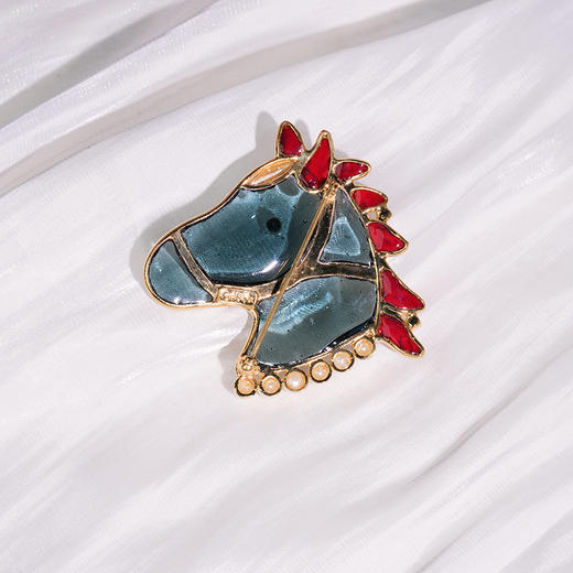 订购4个月到｜Gripoix Paris-royal horse-一匹黑马 墨青 小萌马 胸针［法国设计师］ 商品图4