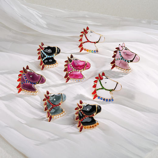 北京仓｜Gripoix Paris-coco Horse-白马王子 白色 小萌马 胸针［法国设计师］ 商品图8