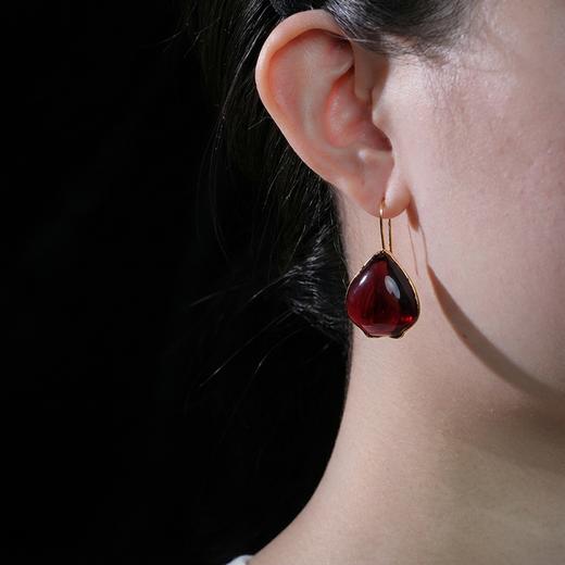 北京仓｜Gripoix Paris-Pop Glamour-流光红 花瓣 琉璃 耳环［法国设计师］ 商品图0