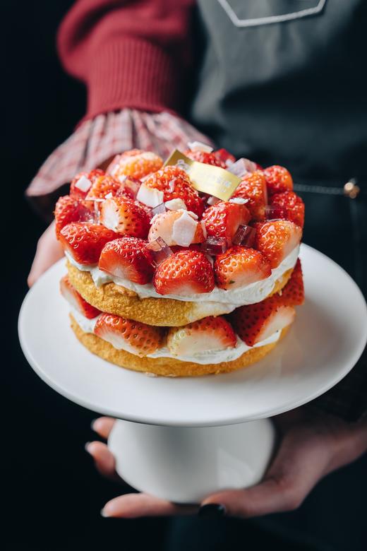 香缇椰子草莓蛋糕 商品图1