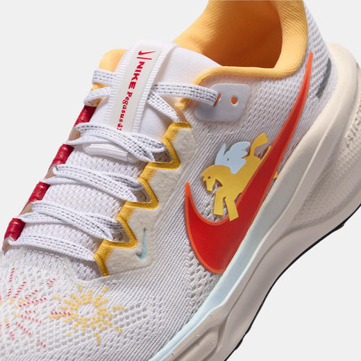 Nike Air Zoom Pegasus 41 马年限定脱缰系列新年款耐克小飞马大童跑步鞋 IQ1139 商品图6