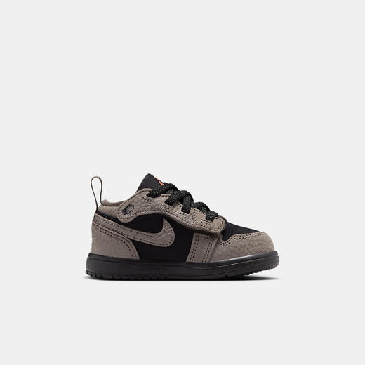 Jordan 1 Low Alt SE 婴童运动鞋 IQ8631 商品图2