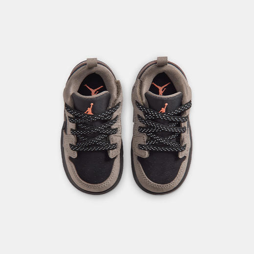 Jordan 1 Low Alt SE 婴童运动鞋 IQ8631 商品图3