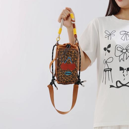 BEE系列斜挎包 商品图4