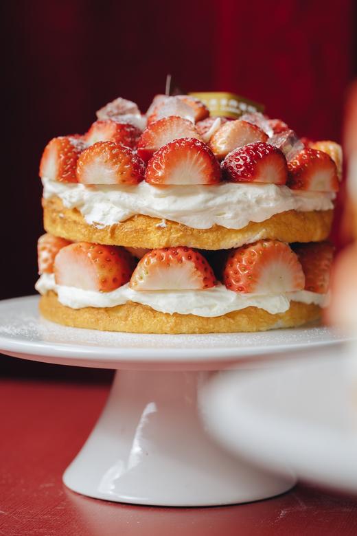 香缇椰子草莓蛋糕 商品图3