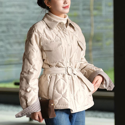 【特价不退不换】【预售7天】良木礼翻领鹅绒服（D2593888F） 商品图3