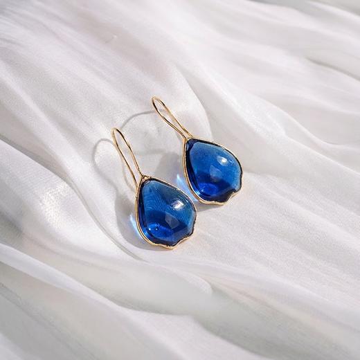 北京仓｜Gripoix Paris-Pop Glamour-透墨蓝 花瓣 琉璃 耳环［法国设计师］ 商品图1