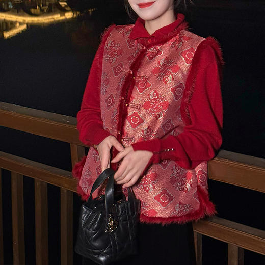 【不退不换】【预售7天】良木礼水貂毛国风马甲（3318） 商品图2