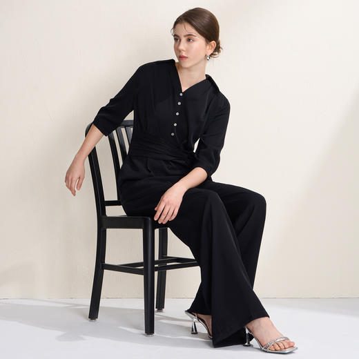 EITIE爱特爱法式优雅设计感复古通勤风V领气质连体裤2026春季新款A2612101 商品图3