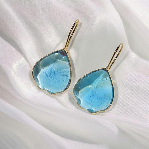 北京仓｜Gripoix Paris-Pop Glamour-透冰蓝 花瓣 琉璃 耳环［法国设计师］ 商品图1