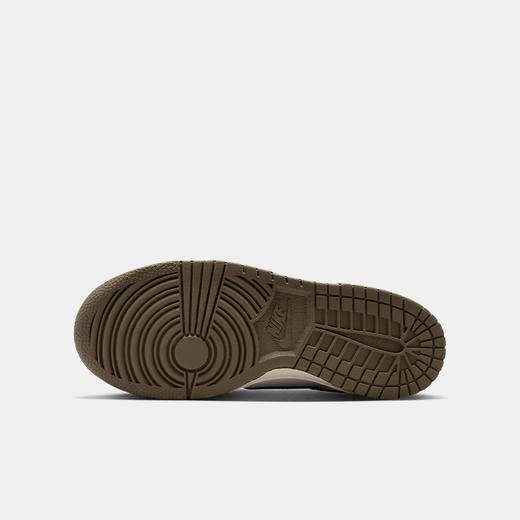 Nike Dunk Low 马年限定脱缰系列新年款大童运动鞋 IQ9793 商品图1
