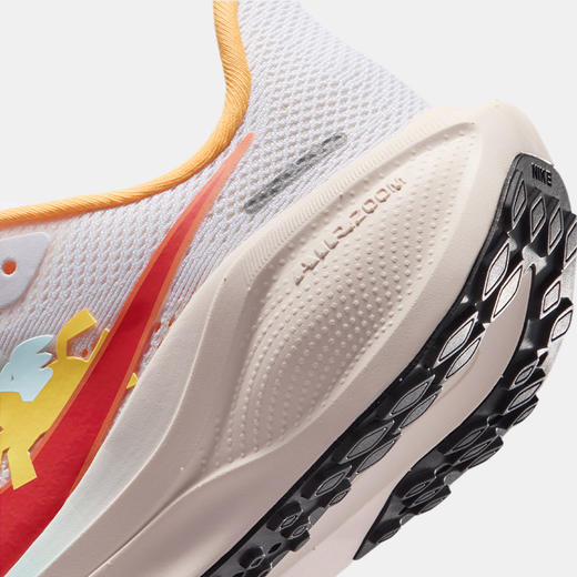 Nike Air Zoom Pegasus 41 马年限定脱缰系列新年款耐克小飞马大童跑步鞋 IQ1139 商品图7