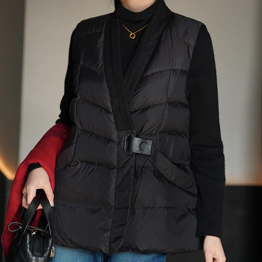 【预售7天】良木礼鹅绒马甲（D25102558） 商品图6