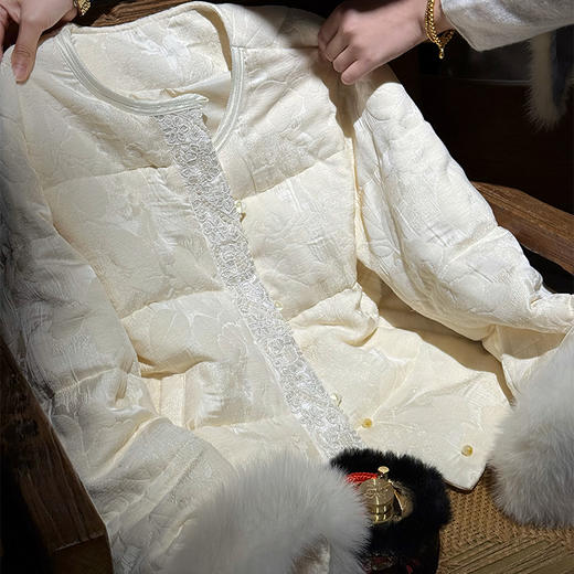 【预售7天】良木礼毛领羽绒服（3773） 商品图4