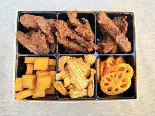 【荤素六拼】鸭脖+鸭翅+鸭锁骨+腐竹+莲藕+鱼豆腐 商品图1
