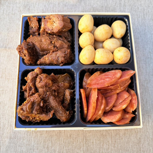 【卤味四拼】鸭脖+鸭锁骨+红肠+鹌鹑蛋 商品图2