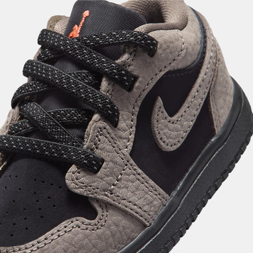 Jordan 1 Low Alt SE 婴童运动鞋 IQ8631 商品图6