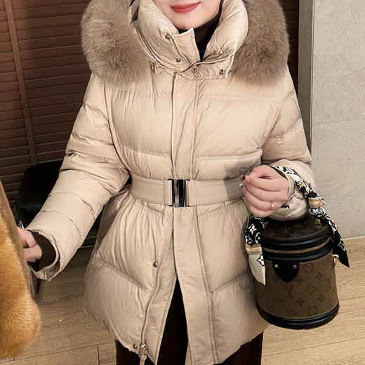 【预售7天】良木礼连帽羽绒服（腰带）（3198） 商品图0