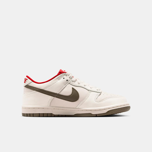 Nike Dunk Low 马年限定脱缰系列新年款大童运动鞋 IQ9793 商品图2