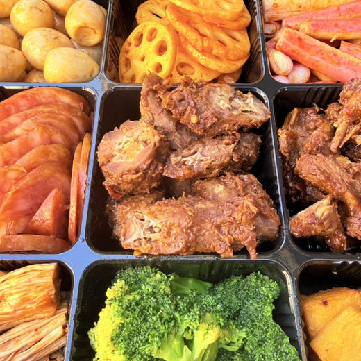 【卤味九拼】鸭脖+鸭锁骨+红肠+鹌鹑蛋+蟹棒+鱼豆腐+西蓝花+莲藕+腐竹 商品图6