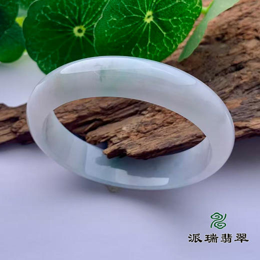 派瑞翡翠 翡翠手镯 糯种 飘花 商品图0