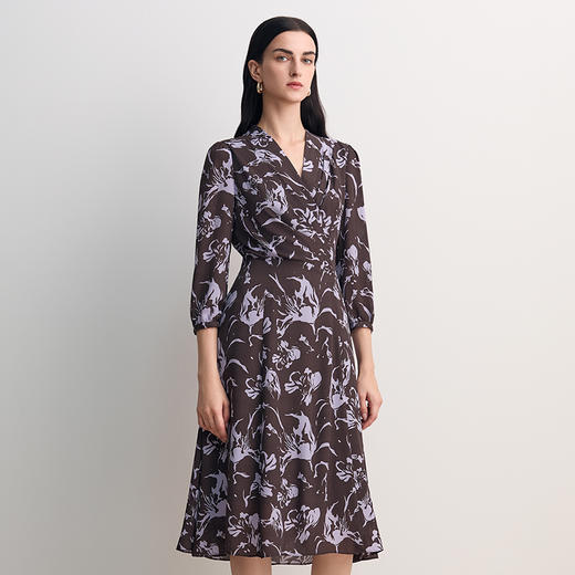 EITIE爱特爱法式复古紫色印花V领收腰显瘦a字连衣裙2026春季新款8507209 商品图2