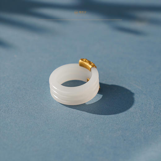 「鎏金岁月」系列【瑶官】金镶羊脂白玉戒指 商品图5
