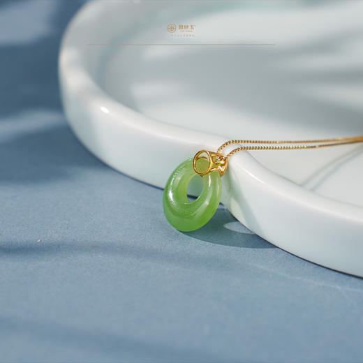 「鎏金岁月」系列【春黛】金镶碧玉吊坠 商品图3